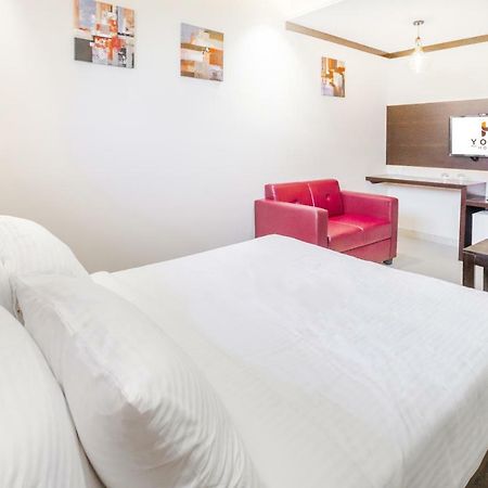 York Hotel Kochi Екстер'єр фото