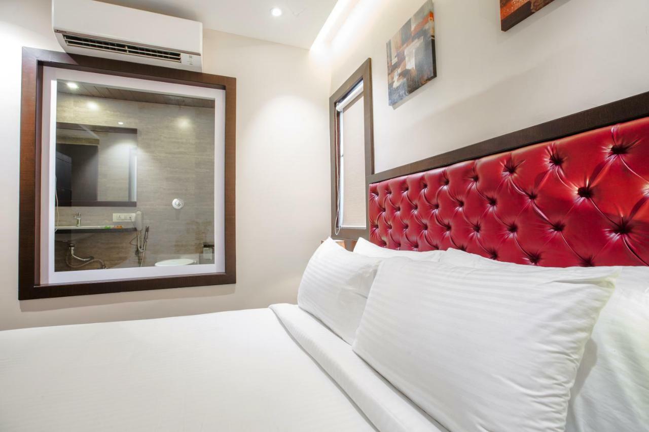 York Hotel Kochi Екстер'єр фото