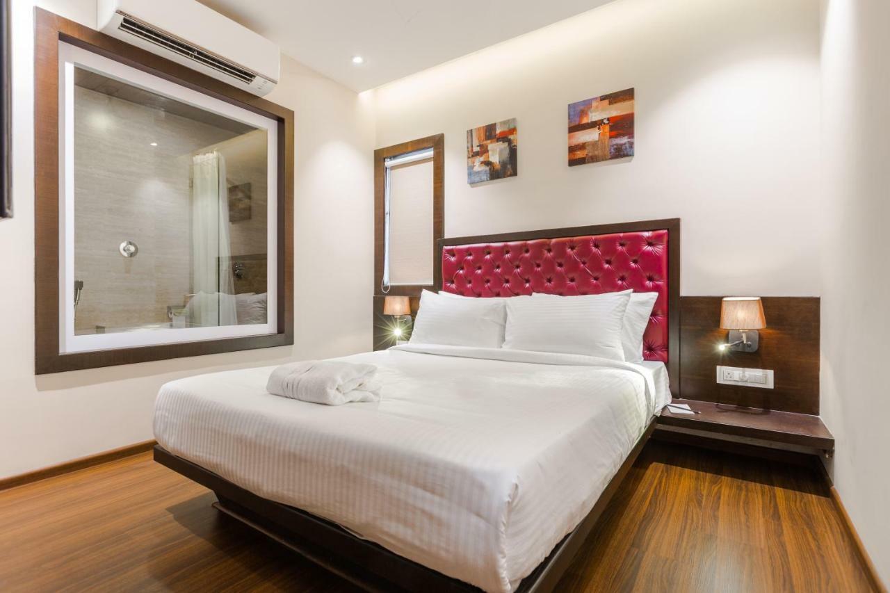 York Hotel Kochi Екстер'єр фото