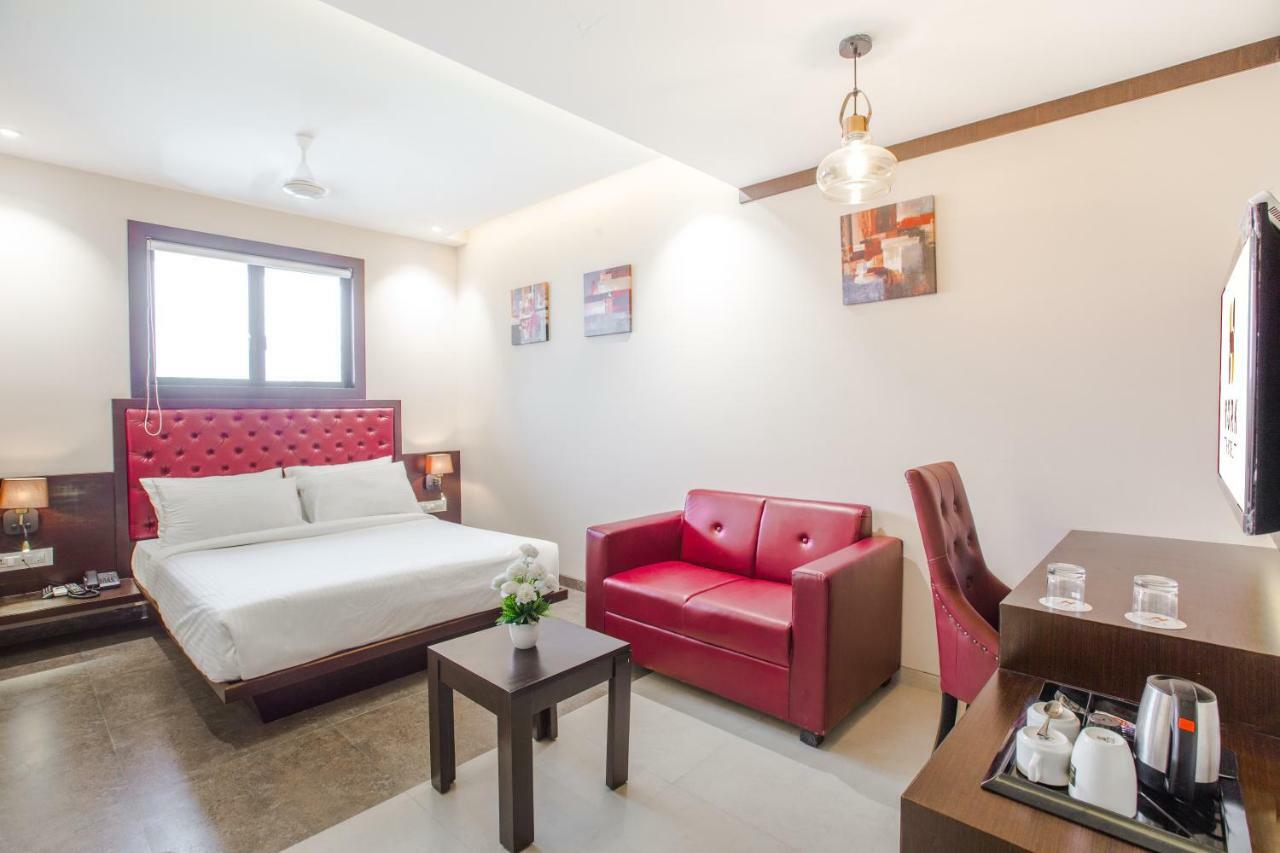 York Hotel Kochi Екстер'єр фото