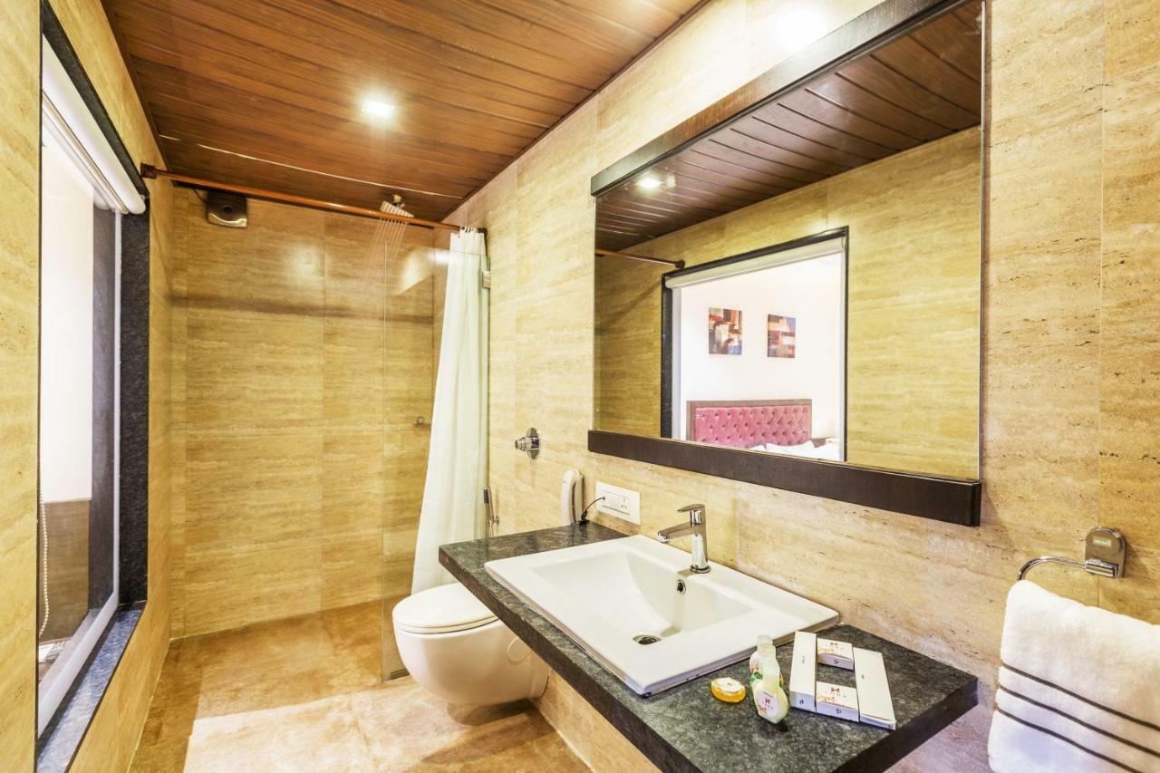 York Hotel Kochi Екстер'єр фото