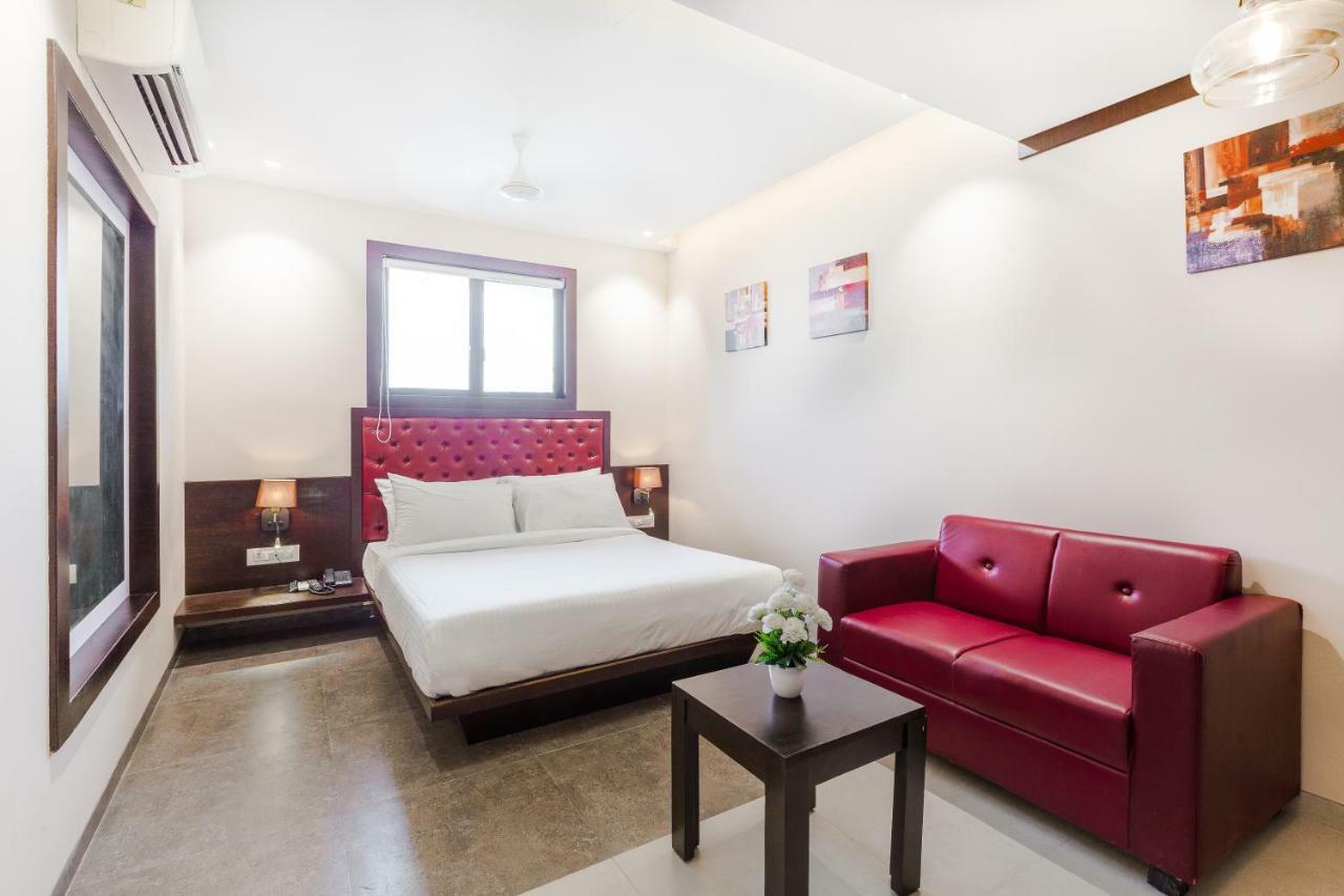 York Hotel Kochi Екстер'єр фото