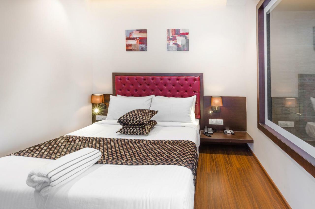 York Hotel Kochi Екстер'єр фото