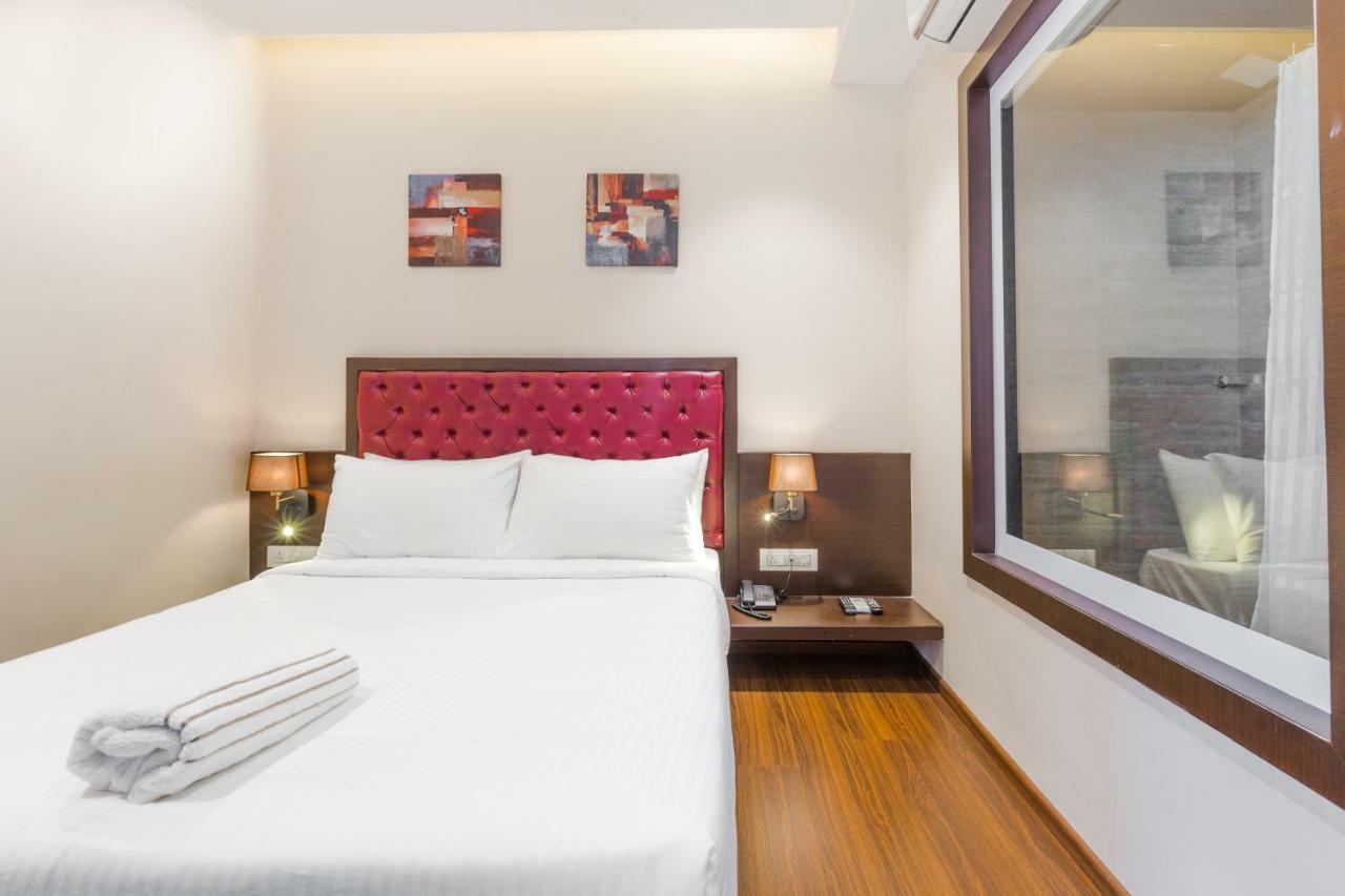 York Hotel Kochi Екстер'єр фото