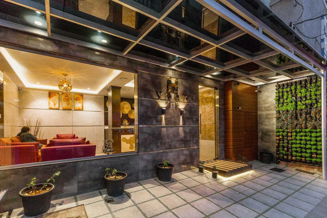 York Hotel Kochi Екстер'єр фото